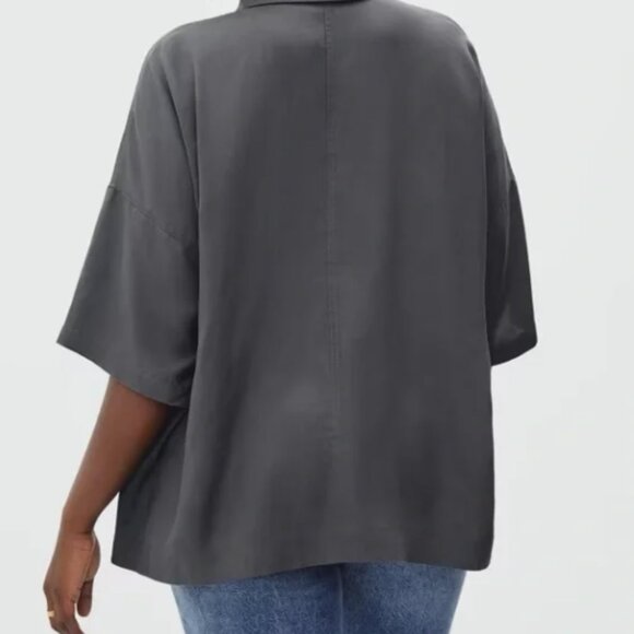 .. Everlane The Drapey Square Shirt, Slate Grey (XXS) - Picture 3 of 11